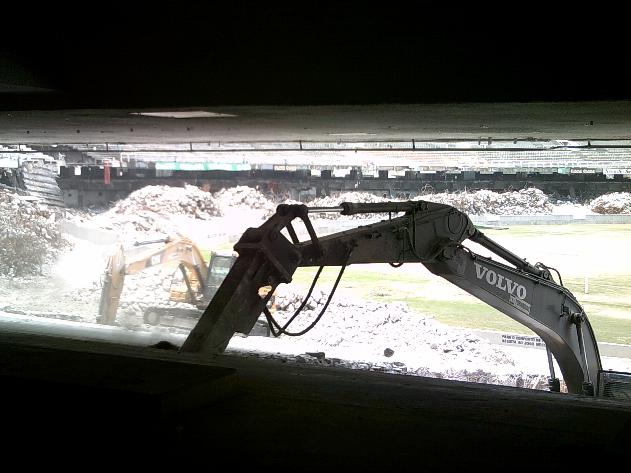 Maracana_Stadium_being_rebuilt