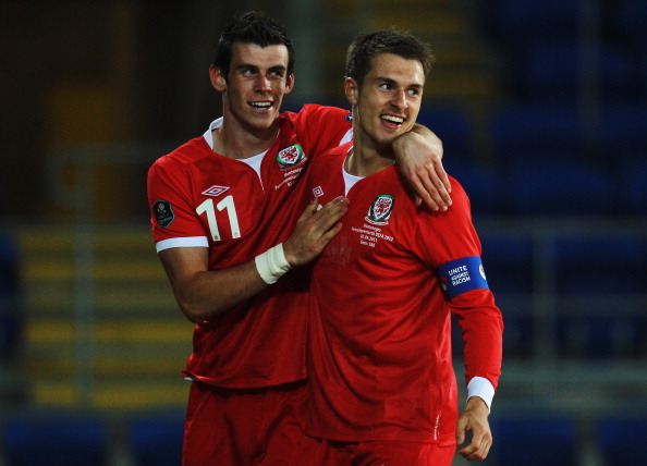 gareth bale_and_aaron_ramsey_05-10-11