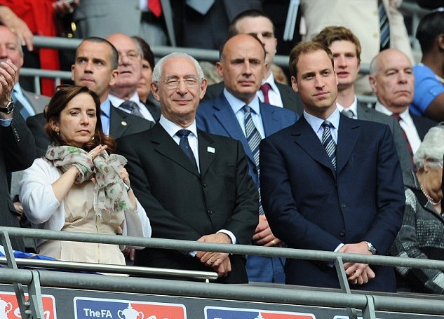 Lord Triesman_with_Prince_William_at_FA_Cup_final