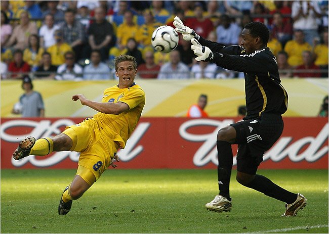 Shaka Hislop_v_Sweden_Germany_2006