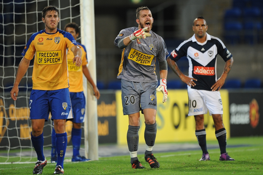 gold coast_united_v_melbourne_victory_27-02-12