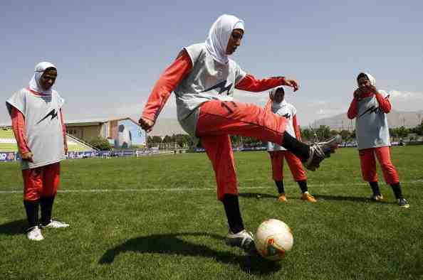 Ian womens_football_team_April_13