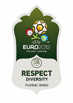 UEFA CAUSE_DIVERSITY_CompLogo_P_drk