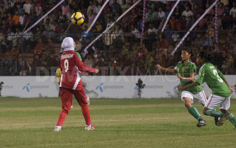 womens football in banglaes vs iran