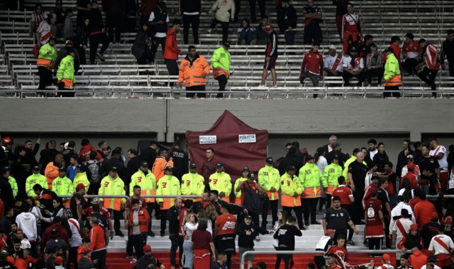 Fan dies after falling from stand during River Plate vs Defensa y Justicia game